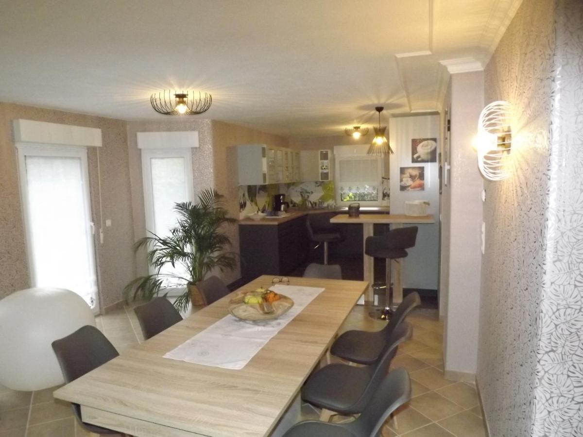 Grosszuegige Ferienwohnung Am Waldesrand Im Seenland Lauta Экстерьер фото